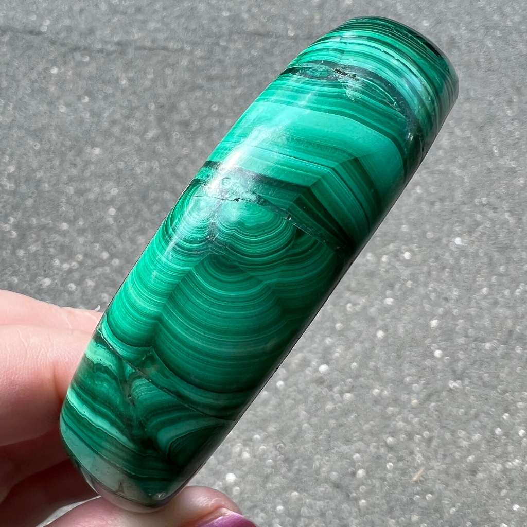 Vintage Green Malachite Inlaid Stone Extra Wide Brass Bangle Bracelet Well Made